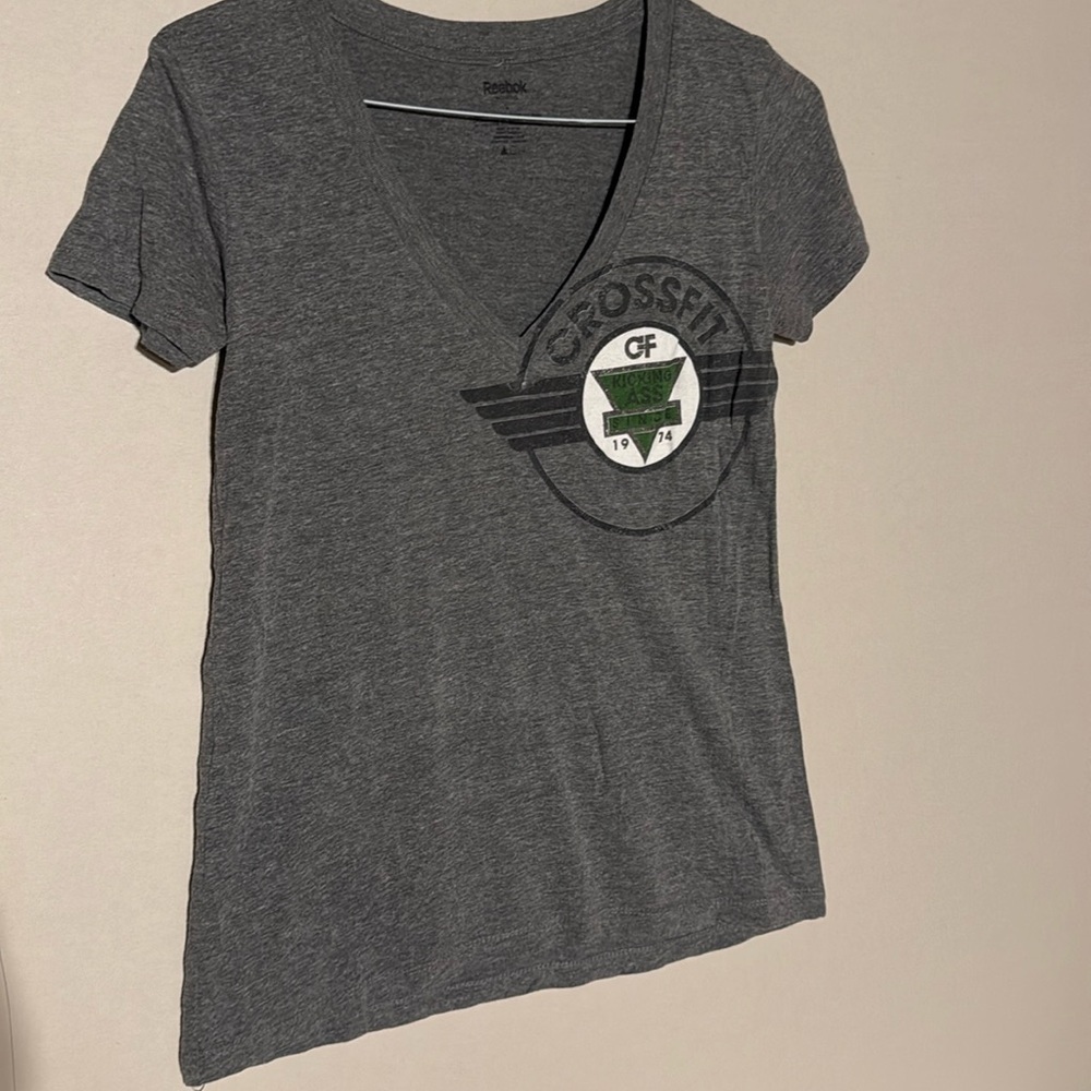 Cross fit tee